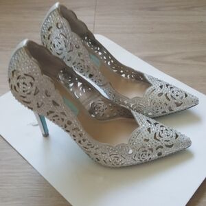 Blue by Betsy Johnson pumps